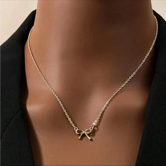 Jewelry - ⚠️Clearance Bowknot Pendant Yellow Gold / White Gold Necklace